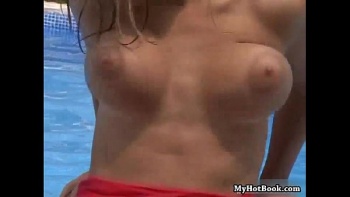 В один из удачных моментов молодые торопились на квартиру