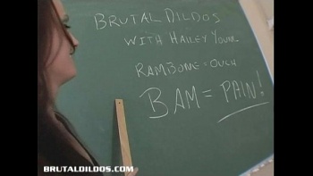 Еротика как мужчина раздевает девушку жестоко