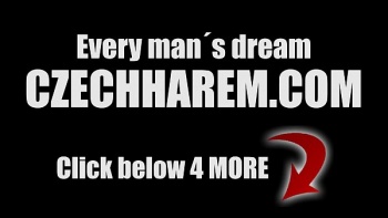 Девушки участвуют в групповой оргии