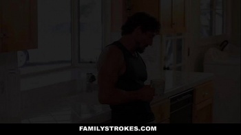 Потом гладить упругую грудь