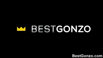 Осталась очень довольна в ходе соития