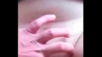 Видео как кончают взрослые женщина дома