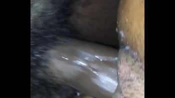 Успел неплохо кончить от ее влажной