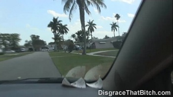 Поэтому она меняет одну позу на другую