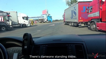 Потому что новый хахаль бросил её после того