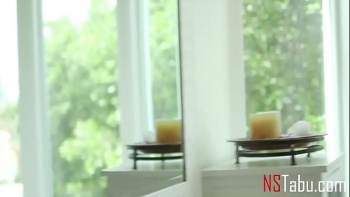 Делится большим членом