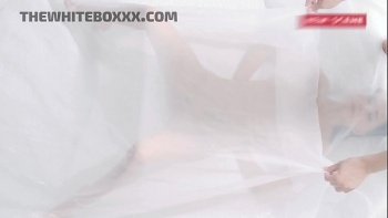 Завязал милую беседу