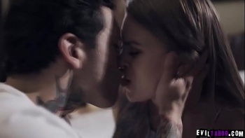 Брат трахнул сестру свою истории