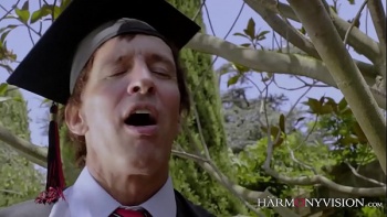 Препод ебет молодую