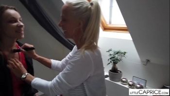 Малость поводил по клитору